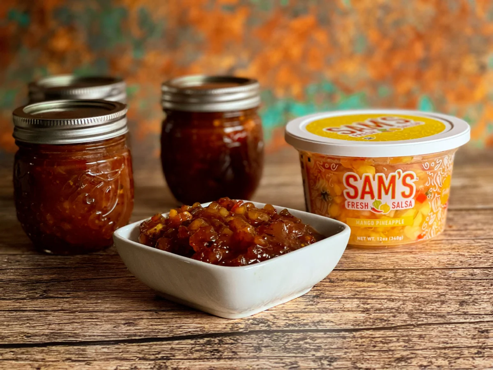 Spicy Mango Pineapple Chutney